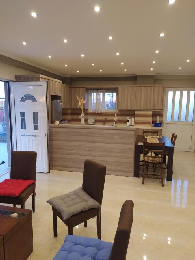 Just Constructed! Gastuni Exterior foto