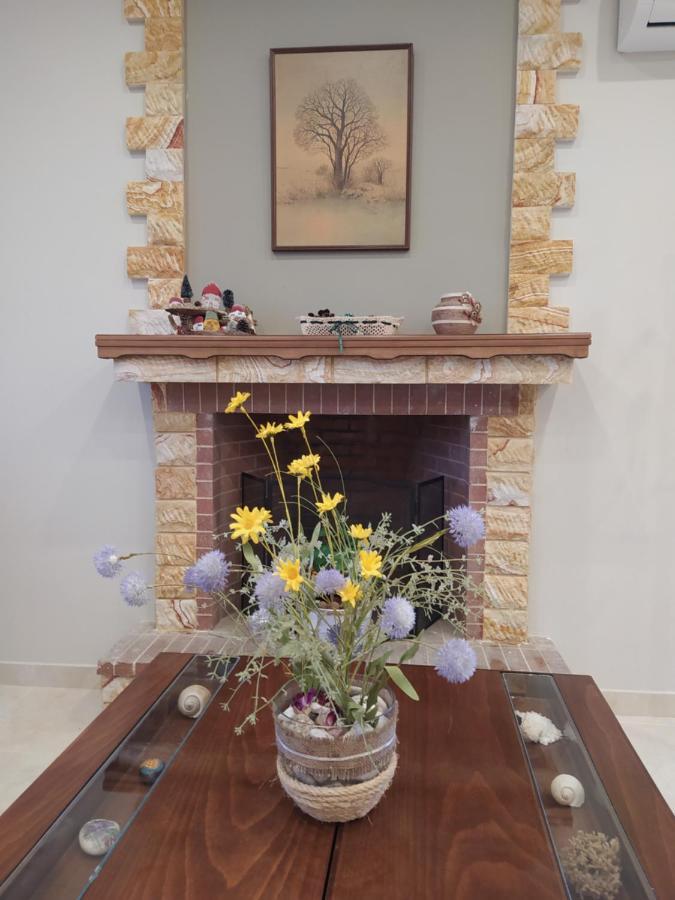 Just Constructed! Gastuni Exterior foto